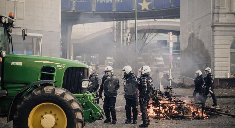 Aláírták a Mercosur-megállapodást, a vitatott, de történelmi jerlentőségű szabadkereskedelmi egyezményt