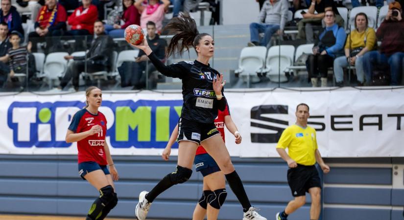 Kicsikarták a lányok a győzelmet