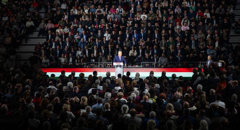 Orbán Viktor: Árad a szeretet, árad a béke