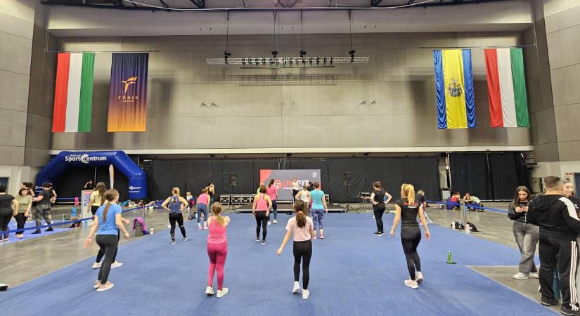 Béres Alexandra és Rubint Rella megmozgatta a debrecenieket a FőnixFitten – videók