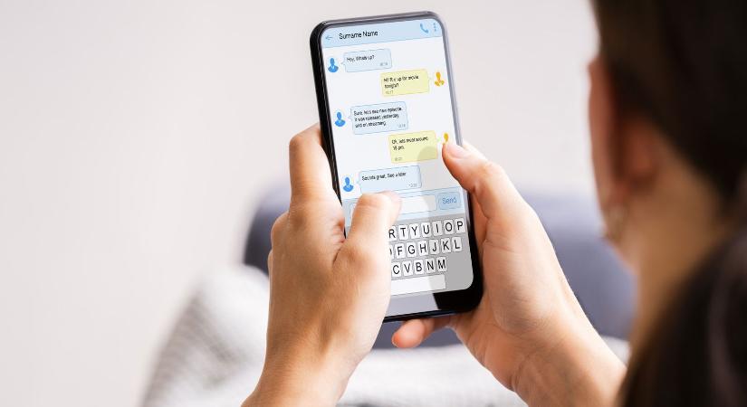 Itt az SMS, amely azonnal lefosztja a bankszámlánkat, így védekezhetsz ellene