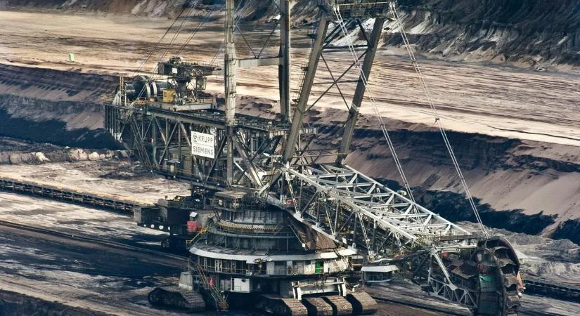 Rengeteg a természeti erőforrásoktól függő ország, bődületes arányokat látni