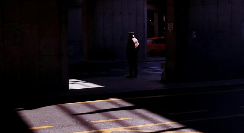 Undorító fantom zaklatja a nőket és a fiatalokat Szigetszentmiklóson