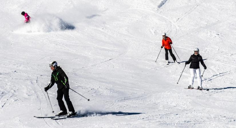 Nyolc ember veszett oda az osztrák Alpokban