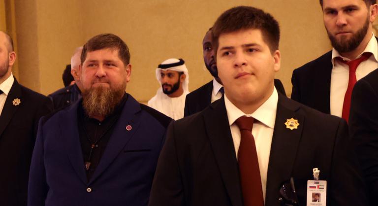 Ramzan Kadirov titokzatos videót tett közzé súlyos balesetet szenvedett fiáról