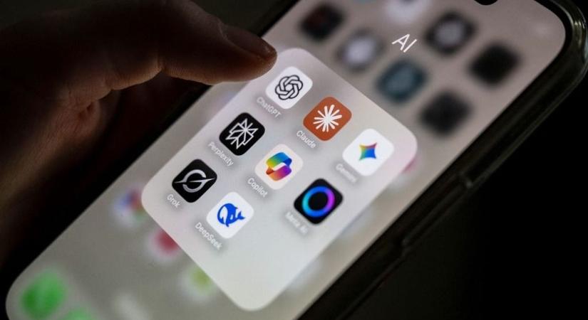 Ezért néz ki minden app ugyanúgy: végtelen tartalmak, reklámtenger és dopaminfüggőség – a válasz a pszichológiában rejlik