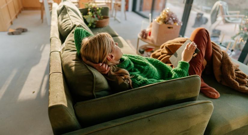 Repülő évek és vánszorgó napok: Az idő múlásával kapcsolatos traumák feldolgozása