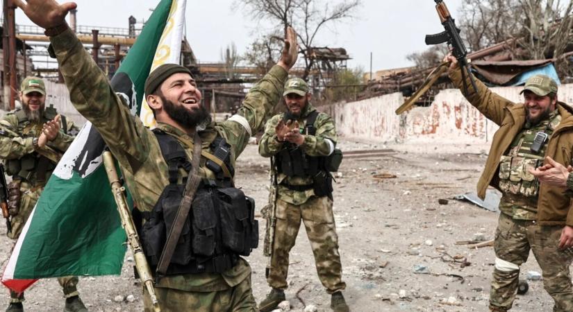 A megszállt Mariupolt az „Ahmat” harcosainak való „átadásra” készítik elő