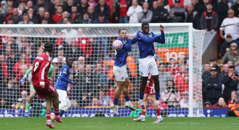 Innováció, logika, dögunalom: egyre jobbak a csapatok a pontrúgásokból, de jó ez nekünk?