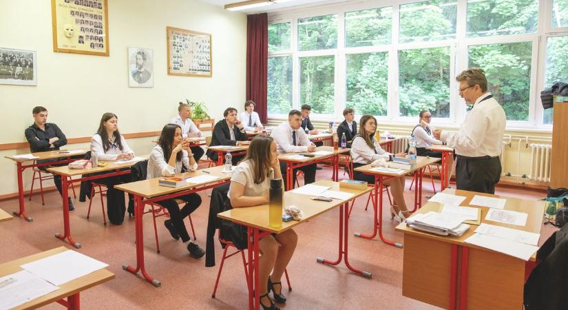 Sűrű tavasz jön a diákoknak – itt vannak a tavaszi szünet, felvételik és érettségi dátumai