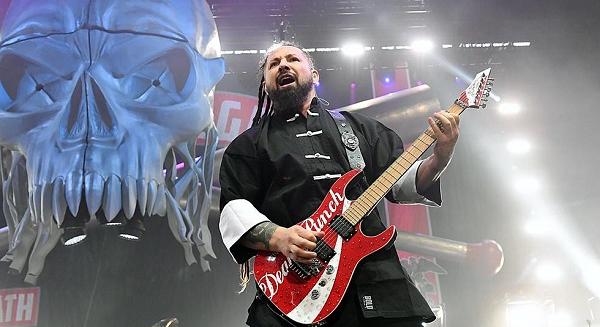 Báthory Zoltán: "25 dalunk van az új Five Finger Death Punch lemezhez"