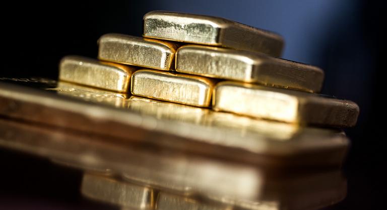 Történelmi léptékű feszültségek elől menekül a világ, őrült tempóban drágulnak a nemesfémek