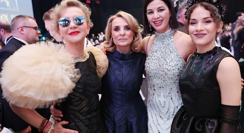 Sztárparádé a a 20. Egyetemi Díjátadó Gálán