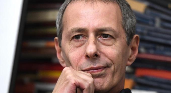 „A magyar iskola a gyerekeket a nagyszüleik múltjára készíti fel” – Radó Péter szerint nincs visszaút politikai fordulat nélkül