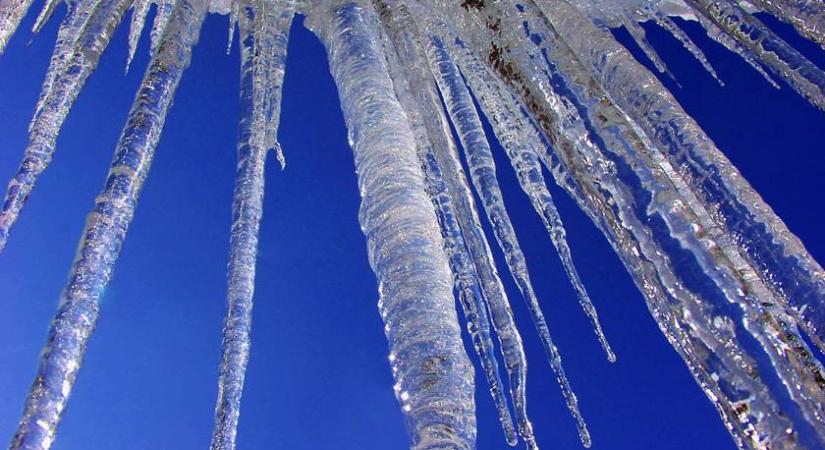 Extrém hideggel indul az új hét: ónos eső és hószállingózás kíséri a dermesztő mínuszokat