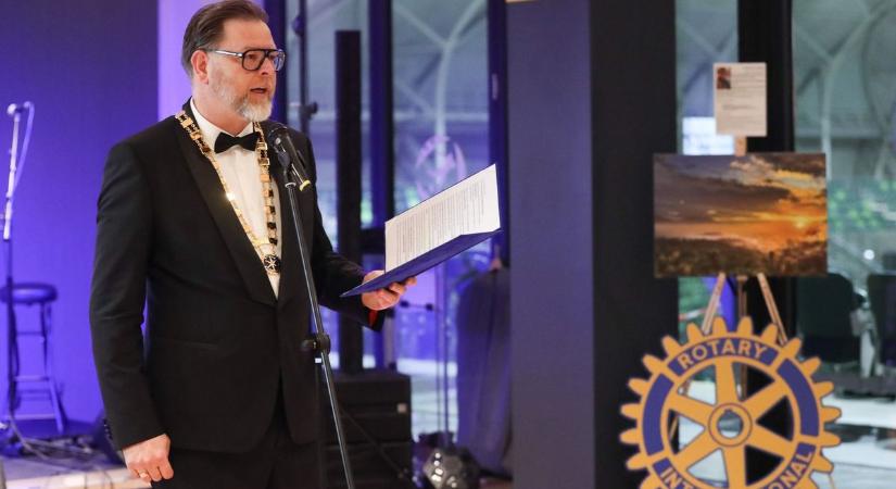 Rotary Jótékonysági Bál: egy este a jó szolgálatában (fotók)