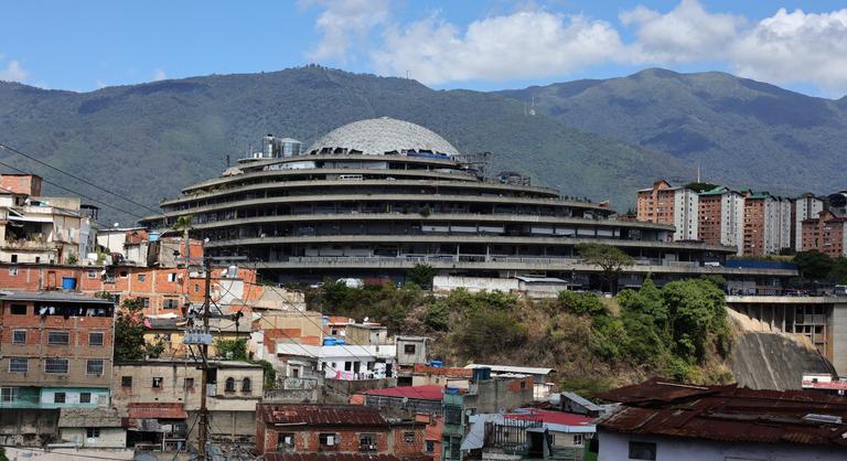 Bevásárlóközpontból lett Nicolás Maduro kínzókamrája az El Helicoide, a „földi pokol”