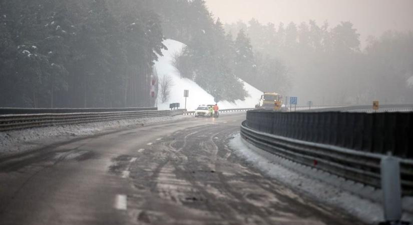 Döbbenetes: Ismert baranyai vállalkozót gázoltak halálra az M6-oson