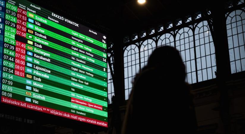 Több mint 700 milliót fizetettek tavaly az utasoknak a 20 percet meghaladó késésekért