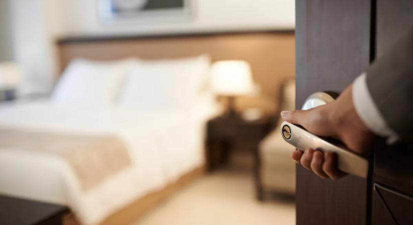 Ha ez a 3 dolog hiányzik a hotelszobádból, akkor azonnal lépj le!