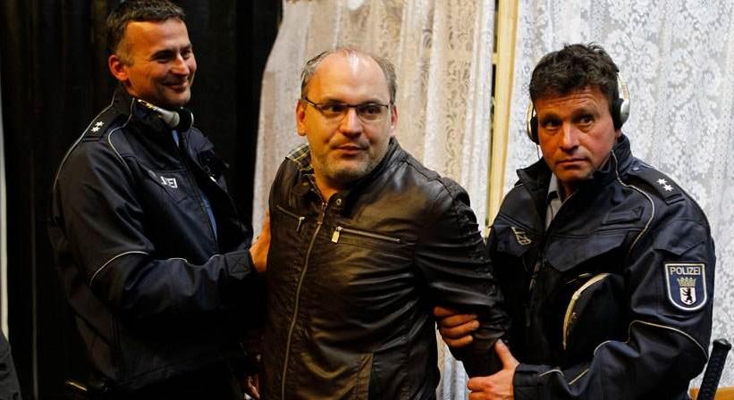 „Ez egy utolsó utáni próbálkozás” – Megszűnés szélén a Proton Színház