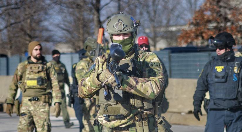 Trump kőkemény fellépést ígért az illegális bevándorlókkal szemben, és a kőkemény fellépés árára most eszmélnek rá a republikánusok