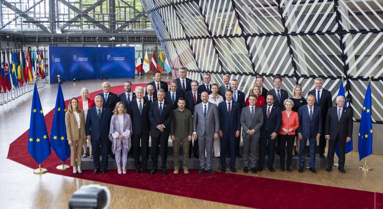 „Grönland amerikai inváziója Vlagyimir Putyint tenné a világ legboldogabb emberévé” – felháborodtak Donald Trump tervén