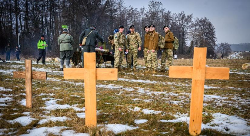 Jég, sár és emlékezés: Embert próbáló menetelés a Don-kanyar hőseiért - Fotók, videó