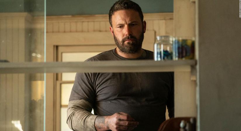 "Valószínűleg jobb lett tőle a jelenet" - Ben Affleck felidézte, hogyan hányta el magát a felvételek között az Armageddon forgatásán, mert betegen ment be dolgozni