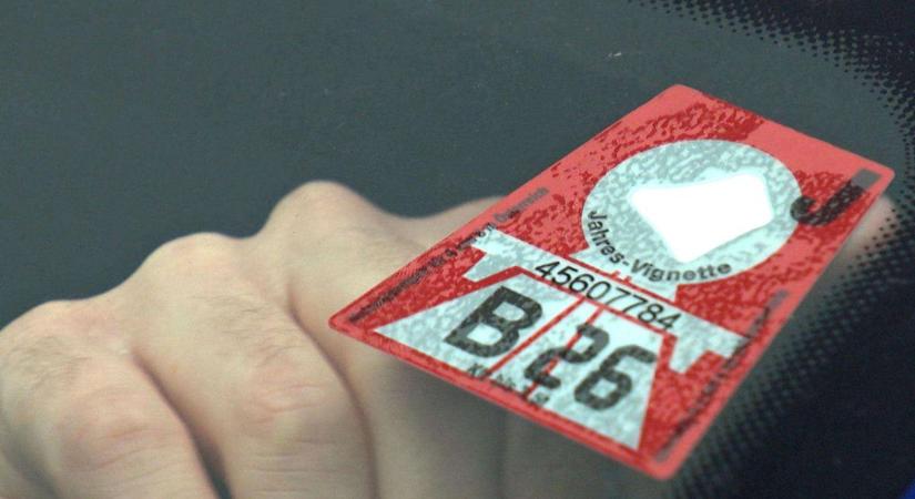 Kezdődik az új autópálya-matrica év Ausztriában: új szabályok, magasabb büntetés