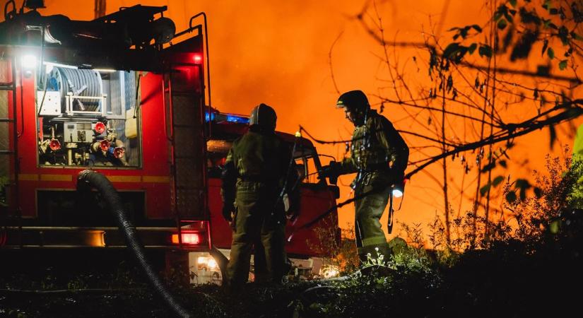 Gyorsan terjedtek a lángok! Húsfüstölő okozott milliós kárt a zalai városban