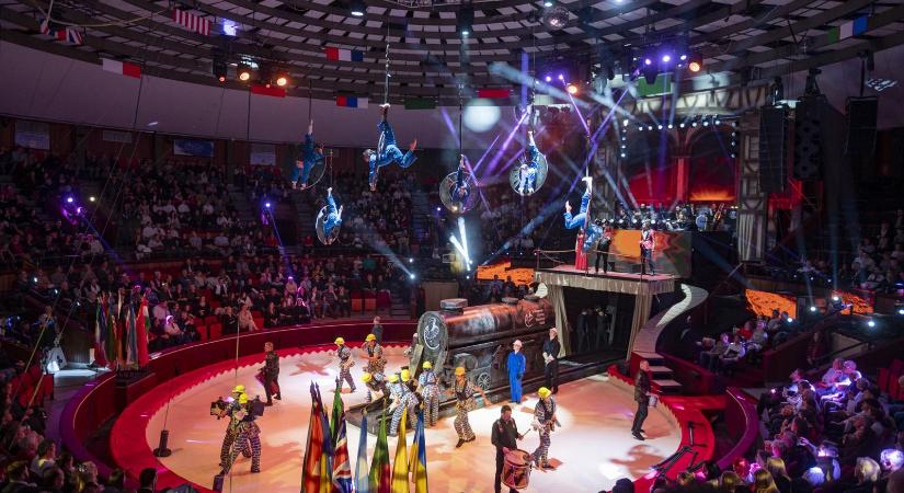 Csoda és nagy művészet