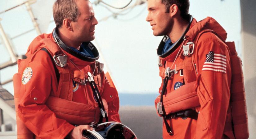 Ben Affleck drámai vallomása – ételmérgezéssel forgatta Bruce Willisszel a búcsújelenetet