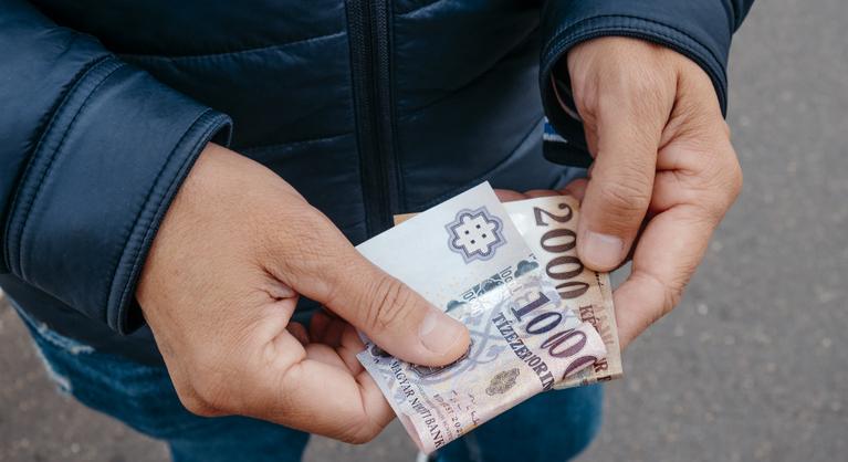 Hatalmas pofonba szaladt bele Magyarország, de most Varga Mihály lép