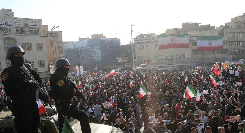 Elszabadult a pokol: ömlik a vér az utcán, sokkoló a mérleg