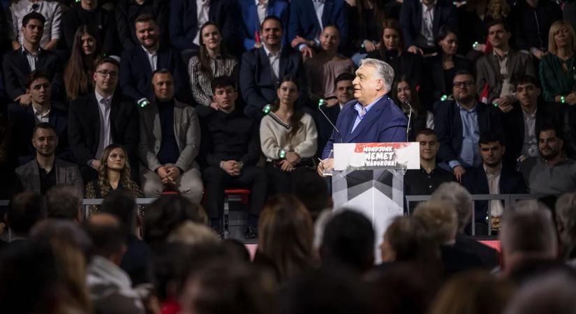 Orbán Viktor: Ez acél volt, Miskolc! - Videó