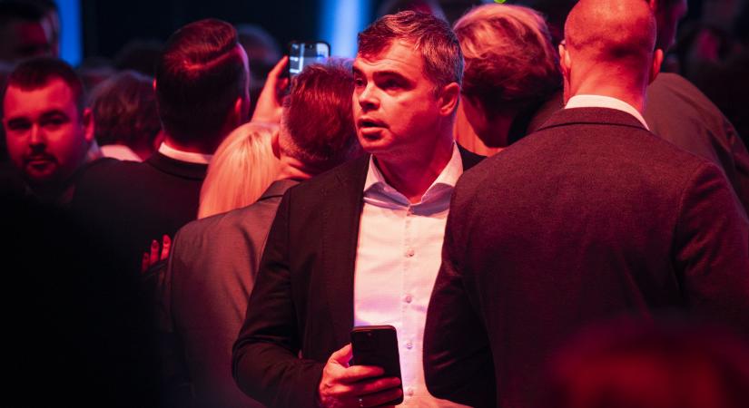 Mészáros bankjának is a propagandamédiát irányító Vaszily Miklós lett az fb-elnöke