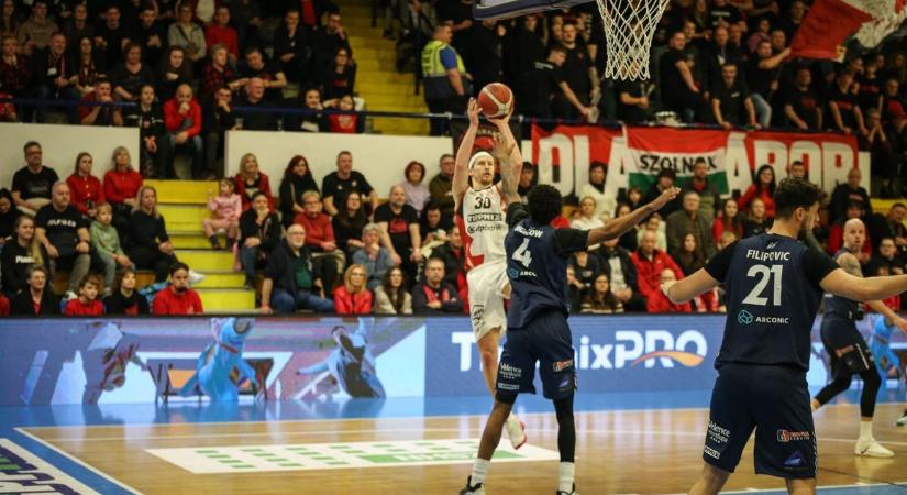 Kiütéses győzelemmel jutott a Magyar Kupa elődöntőjébe az Olajbányász – galériával