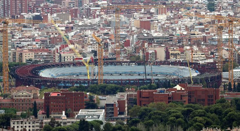 Hiába a sikerek, a látványos összeomlás után még mindig óriási bajban van a Barcelona