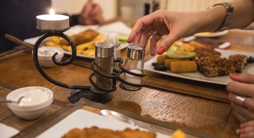 Ez veszélyes: Népszerű fűszert hívnak vissza, rákkeltő anyagot találtak az élelmiszerben