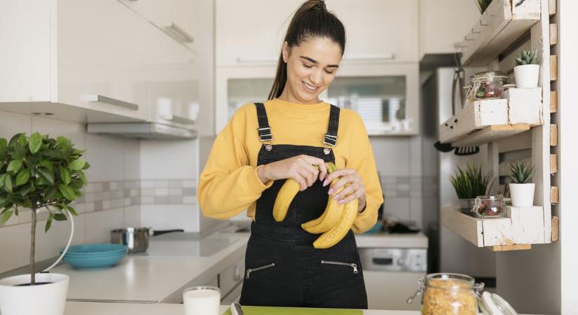 Ha így tárolod a banánt, később barnul be – 3 egyszerű trükkje van