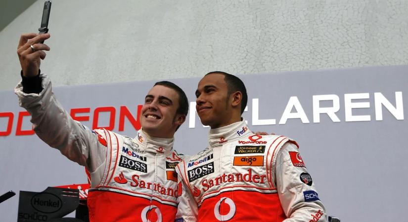 A legendás brit pilóta Alonsóra fogadna egy Hamilton elleni harcban