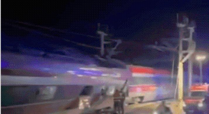 Halálos baleset történt Spanyolországban – Két nagysebességű vonat siklott ki