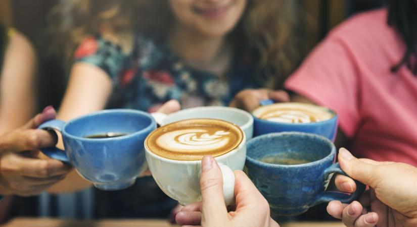 Naponta ennyi kávét szabad meginni – 8 figyelmeztető jel, hogy túlzásba viszed
