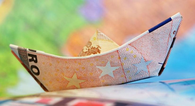 A legtöbb vissza nem térítendő támogatás az EU-ból érkezik