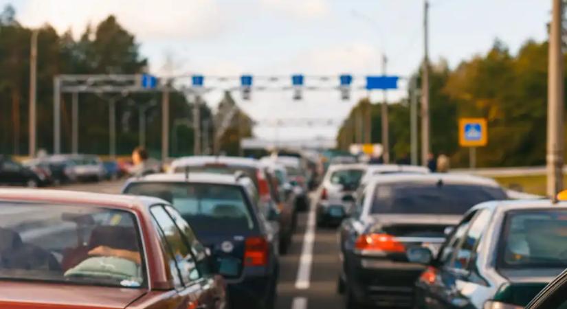 M1-es baleset Herceghalomnál: mutatjuk, merre érdemes kerülni