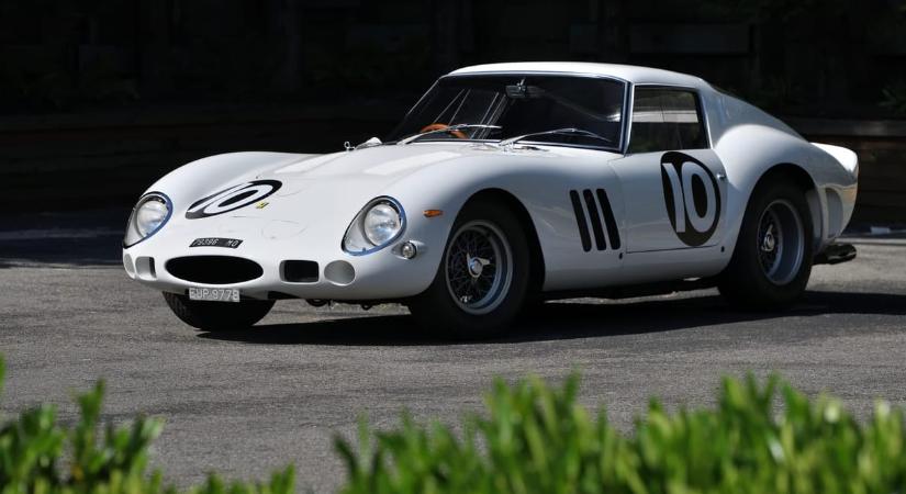 23 helyett csak 13 milliárd forintot fizettek ezért a szuperritka Ferrariért