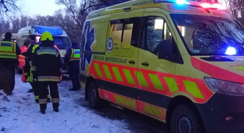 Két gyerek alatt beszakadt az Ipoly jege, de kimentették őket