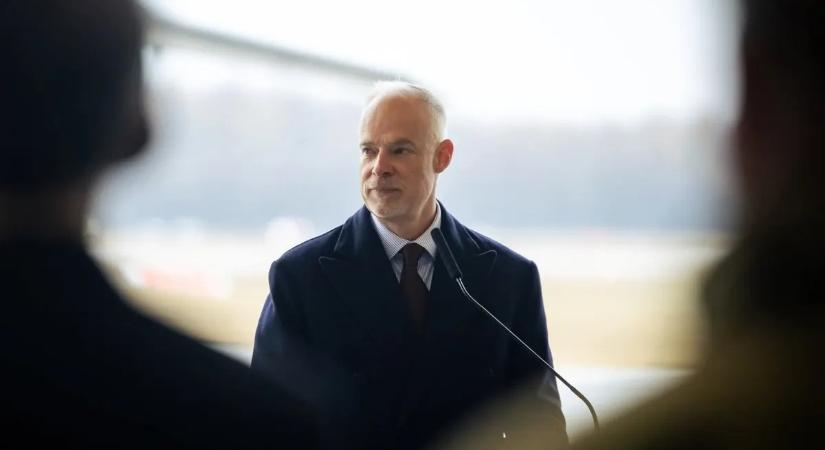 Honvédelmi miniszter: A háború egy pillanat alatt berobbanhat