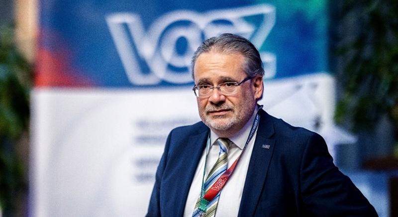 Perlusz László: Hálózatban, erősebben